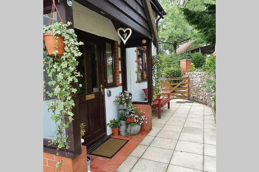 Rowan Cottages With Panoramic Views Of The Stiperstones And Walks On The Doorstep ชรูว์สเบอรี ภายนอก รูปภาพ
