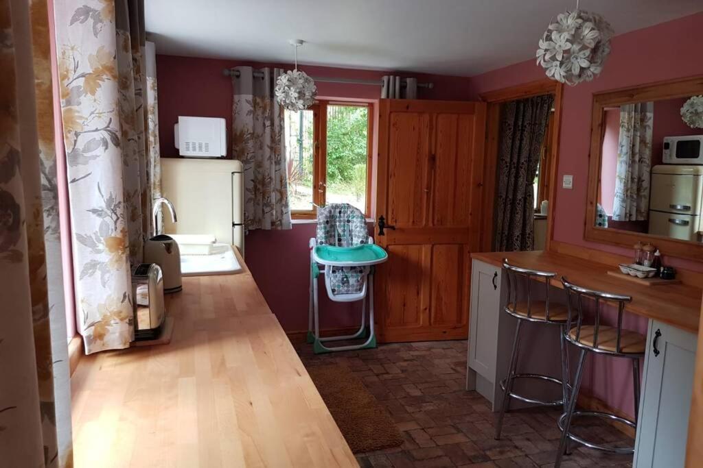 Rowan Cottages With Panoramic Views Of The Stiperstones And Walks On The Doorstep ชรูว์สเบอรี ภายนอก รูปภาพ