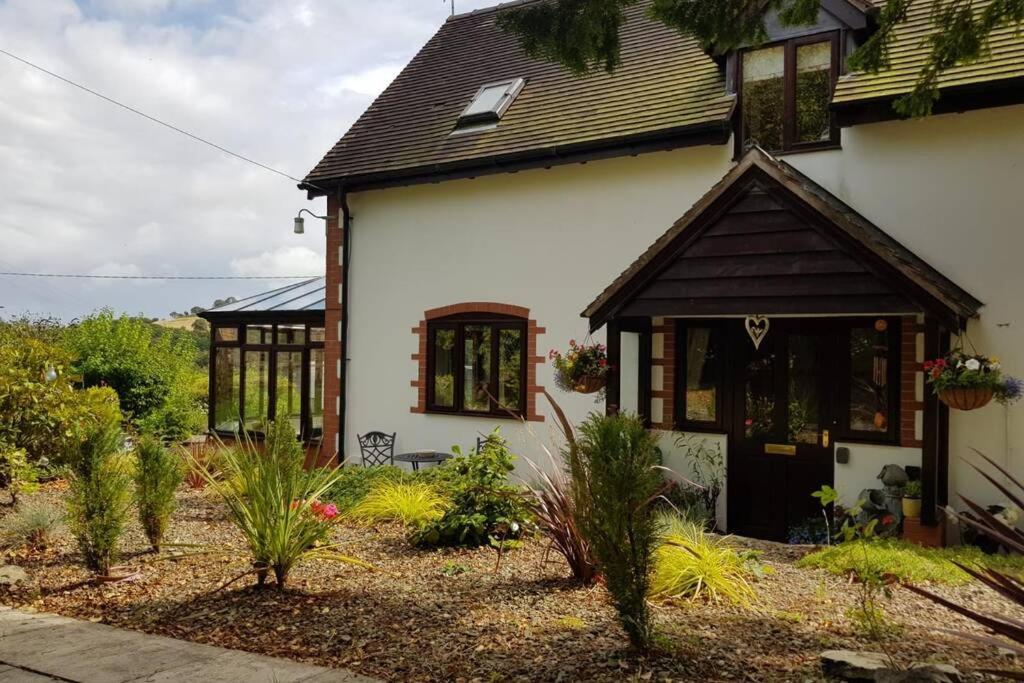 Rowan Cottages With Panoramic Views Of The Stiperstones And Walks On The Doorstep ชรูว์สเบอรี ภายนอก รูปภาพ